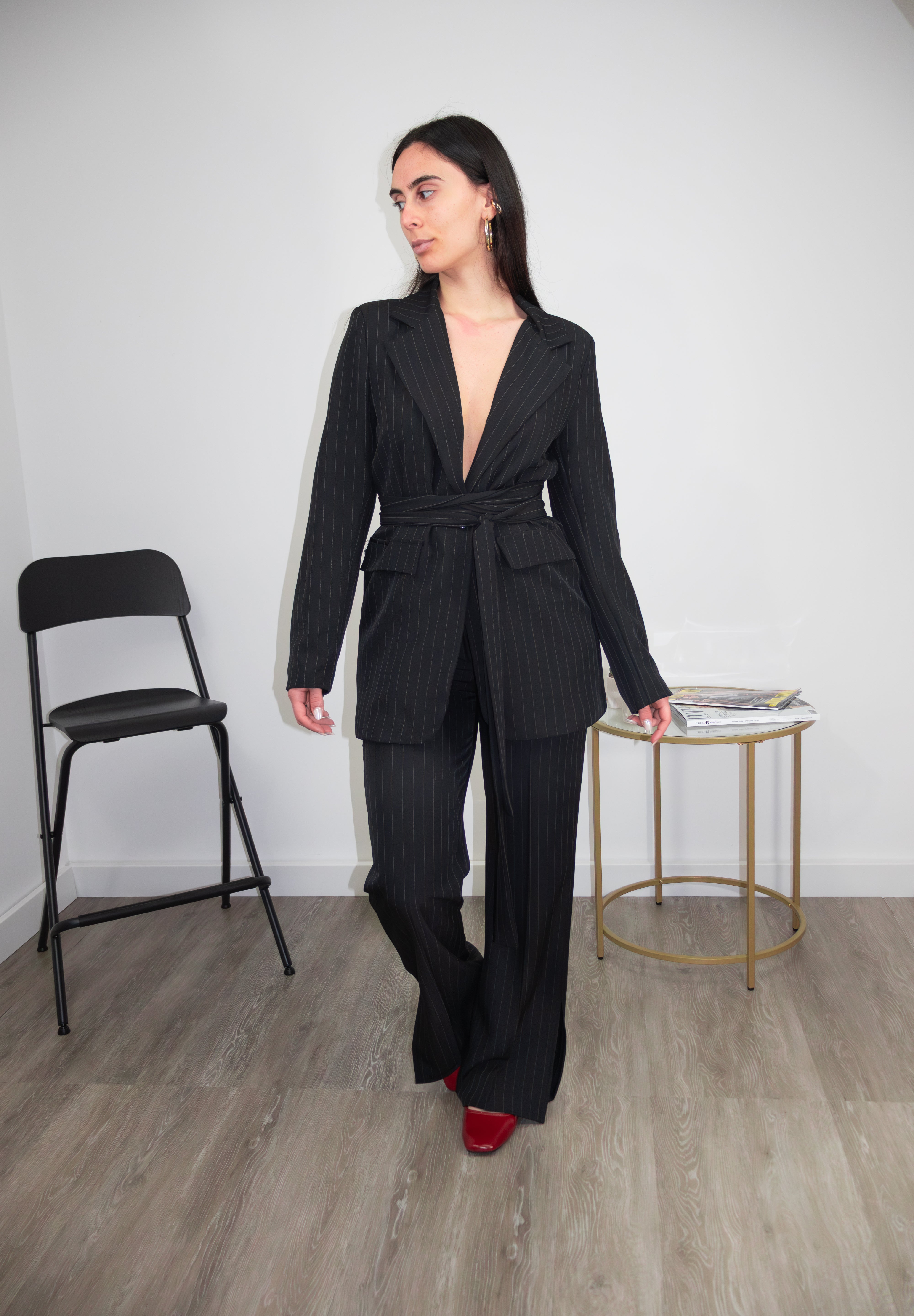 Tailleur gessato nero